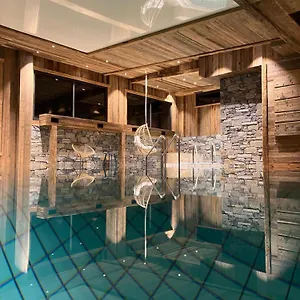 3* Hotel Les Cornettes